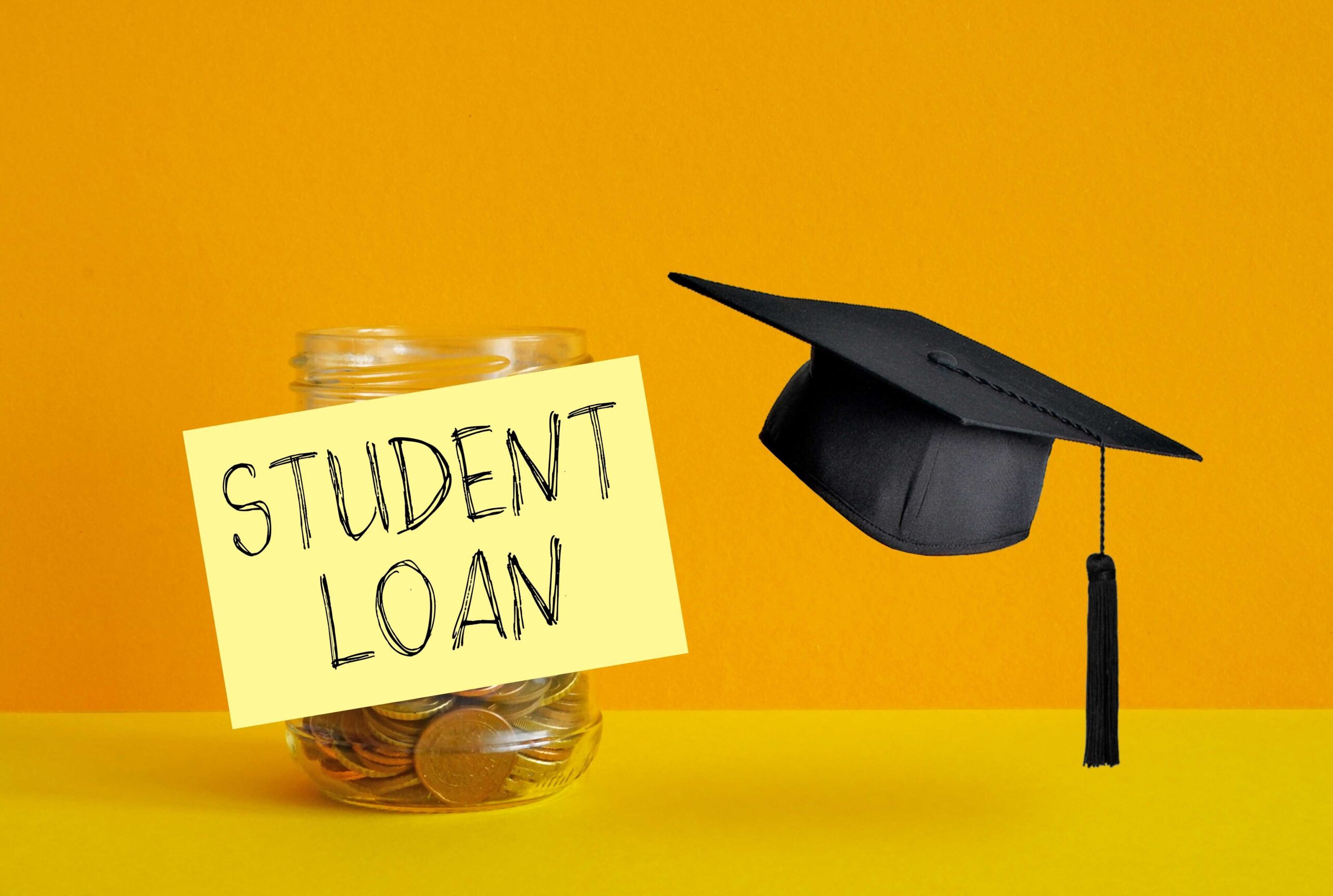 How Do You Choose the Best Student Loan?