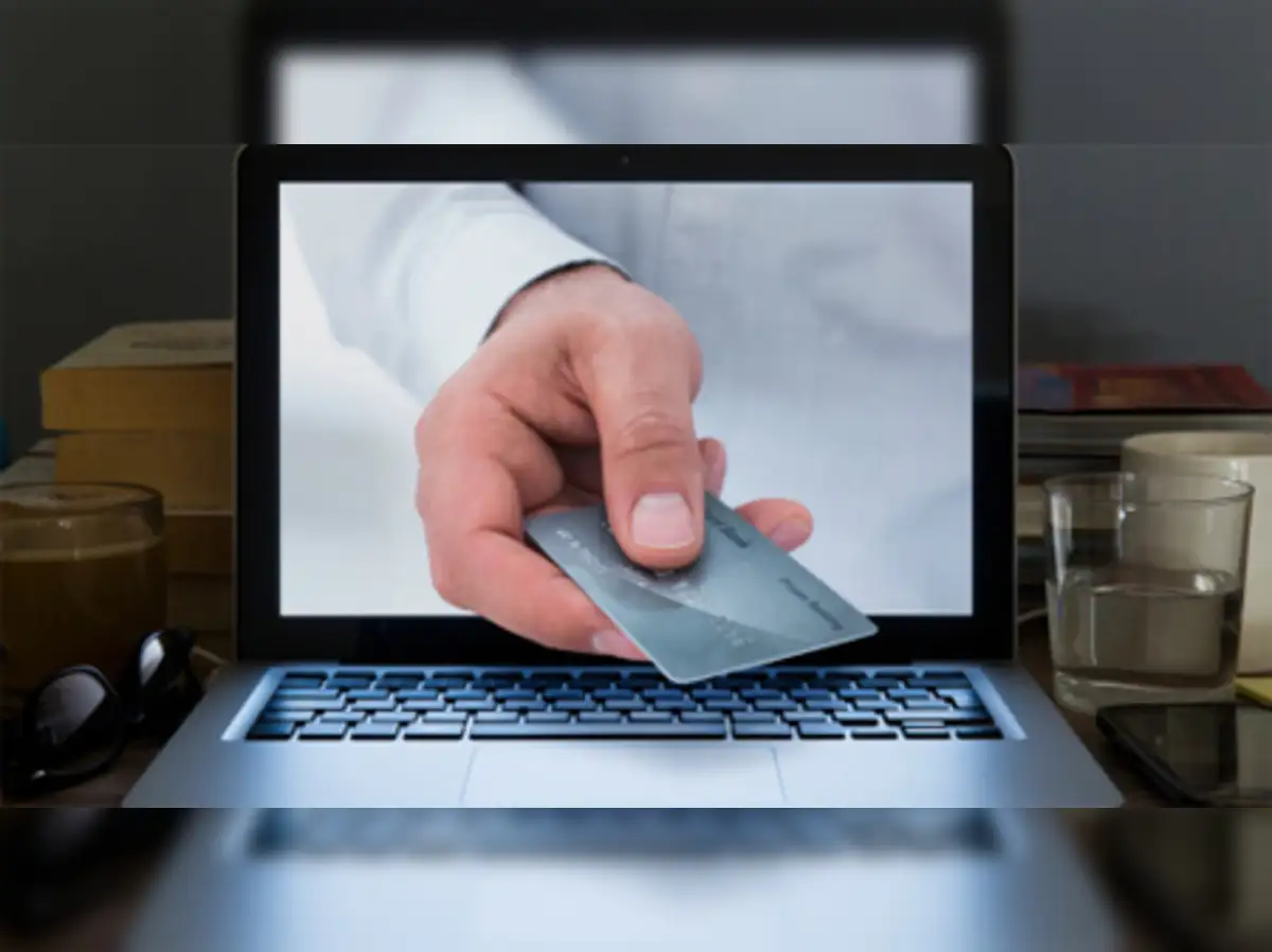 What Is Online Insurance and How Does It Work?
